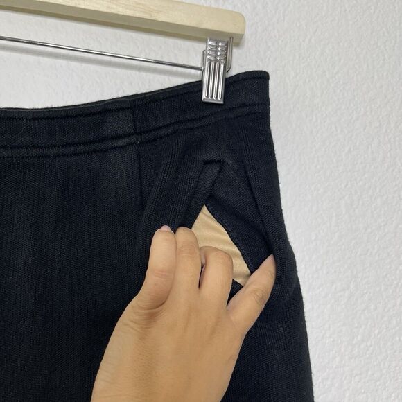 St John Sport Shorts Knit Culotte Small Black Pull On High Rise Pleated USA - Picture 7 of 8